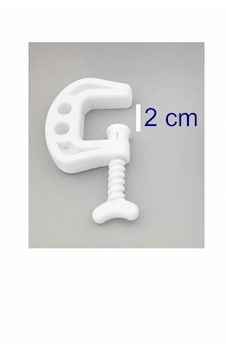 Plastik Mengene İşkence Plastik Mengene İşkence
