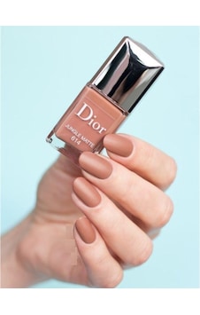 Dior Vernis Nail Lacquer Oje 614 Jungle Matte Dior Vernis Nail Lacquer Oje 614 Jungle Matte
