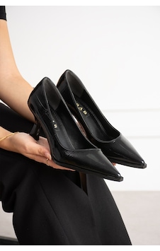 Dabab Shoes Nılay Kadın Siyah Kroko Rugan Sivri Burun 7 Cm İnce Topuklu Stiletto Ayakkabı Dabab Shoes Nılay Kadın Siyah Kroko Rugan Sivri Burun 7 Cm İnce Topuklu Stiletto Ayakkabı