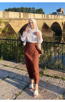 Qenz Fiyonk Bağlamalı Keten Etek - Kahverengi Kahverengi Qenz Fiyonk Bağlamalı Keten Etek - Kahverengi Kahverengi