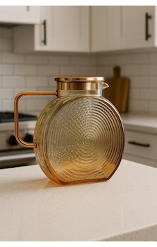 Borosilikat Cam Amber Salyangoz Desenli Sürahi 2500 Ml Buzdolabı Kapağına Uygun Altın Borosilikat Cam Amber Salyangoz Desenli Sürahi 2500 Ml Buzdolabı Kapağına Uygun Altın