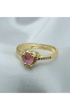 Yeni Sezon Vip Seri Paslanmaz Çelik Altın Kaplama Pembe Taş'lı Kalp'li Yüzük Gold Yeni Sezon Vip Seri Paslanmaz Çelik Altın Kaplama Pembe Taş'lı Kalp'li Yüzük Gold