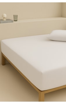 Çift Kişilik Pamuklu Lastikli Çarşaf Beyaz 160x200 Çift Kişilik Pamuklu Lastikli Çarşaf Beyaz 160x200