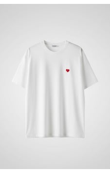 Feg Store Kadın Beyaz Kalp Nakışlı Oversize Bisiklet Yaka T-shirt Feg Store Kadın Beyaz Kalp Nakışlı Oversize Bisiklet Yaka T-shirt