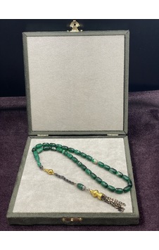 Gold Renkli Alpaka Aksamlı Sıkma Kehribar Tesbih Yeşil Tonları, 7x11 Mm Gold Renkli Alpaka Aksamlı Sıkma Kehribar Tesbih Yeşil Tonları, 7x11 Mm