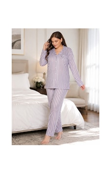 Alperi Büyük Beden Kadın Boydan Düğmeli Çizgili Mevsimlik Pijama Takım B790-45 Gri Alperi Büyük Beden Kadın Boydan Düğmeli Çizgili Mevsimlik Pijama Takım B790-45 Gri