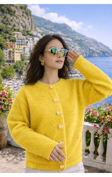 Uzak Store Yeni Sezon Sarı Triko Hırka Kalp Düğme Detaylı, Yumuşacık Ve Şık Tasarım Sarı Uzak Store Yeni Sezon Sarı Triko Hırka Kalp Düğme Detaylı, Yumuşacık Ve Şık Tasarım Sarı
