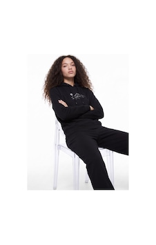 Discovery Expedition D6wl-swt3561 Siyah Kadın Kapüşonlu Kanguru Cepli Sweatshirt Discovery Expedition D6wl-swt3561 Siyah Kadın Kapüşonlu Kanguru Cepli Sweatshirt