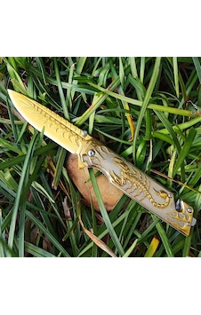 Knivox Sibirya Company S2076 Gold Akrep İşlemeli Kurtarma Kamp Çakısı Altın Knivox Sibirya Company S2076 Gold Akrep İşlemeli Kurtarma Kamp Çakısı Altın