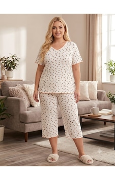 Büyük Beden Kısa Kol Pamuklu Ultrasoft Likralı Kapri Pijama Takımı 8652 Nar Çiçeği