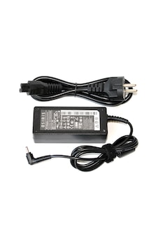 Acer Uyumlu 19V 3.42A 65W 3.0x1.1Mm Ince Uç Şarj Adaptörü Acer Uyumlu 19V 3.42A 65W 3.0x1.1Mm Ince Uç Şarj Adaptörü