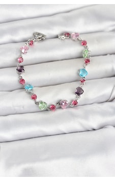Kristal Taşlı Kalp Kesimli Karışık Renkli Gümüş Renk Gema Kadın Bileklik Çok Renkli Kristal Taşlı Kalp Kesimli Karışık Renkli Gümüş Renk Gema Kadın Bileklik Çok Renkli