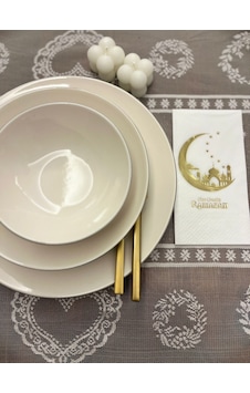 Gold Yaldızlı Beyaz Hoşgeldin Ramazan Yeni Ay Desenli Garson Peçete 16 Lı Gold Yaldızlı Beyaz Hoşgeldin Ramazan Yeni Ay Desenli Garson Peçete 16 Lı
