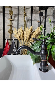 İsaoğlu Yapı Mat Siyah Lavabo Bataryası Siyah Banyo Musluğu Lavabo Bataryası Siyah İsaoğlu Yapı Mat Siyah Lavabo Bataryası Siyah Banyo Musluğu Lavabo Bataryası Siyah