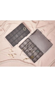 Lova 18 Bölmeli Plastik Takı Düzenleyici Kutu 25x15x3 Cm Royaleks-lv-148 Lova 18 Bölmeli Plastik Takı Düzenleyici Kutu 25x15x3 Cm Royaleks-lv-148
