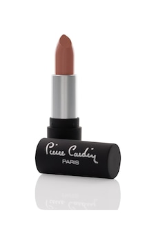 Pierre Cardin Matte Chiffon Touch Lipstick 182 Beige Pierre Cardin Matte Chiffon Touch Lipstick 182 Beige