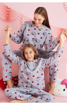 Siyah İnci Lisanslı Polar Çok Renkli Bisklet Yaka Pijama Takım Hk316 Gri Siyah İnci Lisanslı Polar Çok Renkli Bisklet Yaka Pijama Takım Hk316 Gri