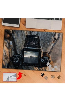 Kayadaki Fotoğraf Makinesi 240 Parça Puzzle Yapboz Tablo-p365 Kayadaki Fotoğraf Makinesi 240 Parça Puzzle Yapboz Tablo-p365