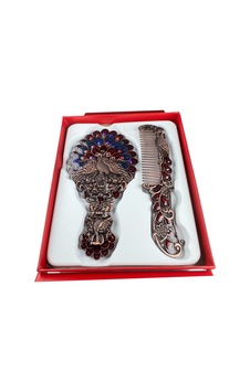 Tavus Kuşu Desenli Vintage Ayna Tarak Seti Özel Tasarım Ve Özel Kutulu 13,5 Cm & 13 Cm Bakır Tavus Kuşu Desenli Vintage Ayna Tarak Seti Özel Tasarım Ve Özel Kutulu 13,5 Cm & 13 Cm Bakır