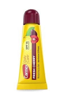 Carmex Daily Care Moisturizing Fresh Cherry Lip Balm 10g Carmex Daily Care Moisturizing Fresh Cherry Lip Balm 10g