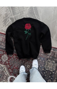 Zenna Tarz Oversize Üç İplik Bisiklet Yaka Baskılı Sweatshirt - Siyah Zenna Tarz Oversize Üç İplik Bisiklet Yaka Baskılı Sweatshirt - Siyah