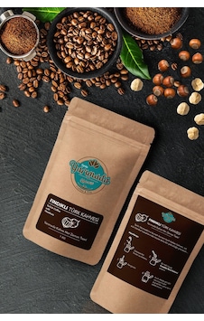 Tarihi Yarımada Kahvecisi Taze Çekilmiş Orta Kavrulmuş ve Öğütülmüş Fındıklı Türk Kahvesi 1 KG Tarihi Yarımada Kahvecisi Taze Çekilmiş Orta Kavrulmuş ve Öğütülmüş Fındıklı Türk Kahvesi 1 KG
