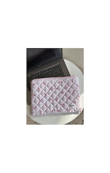 Batekso Pembe Pötikare Kurdele Desenli Laptop - Tablet Çantası 13-14 Inç Çok renkli Batekso Pembe Pötikare Kurdele Desenli Laptop - Tablet Çantası 13-14 Inç Çok renkli