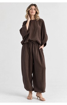 Mevese Rahat Kesim Modal Takım - Yarasa Kol Oversize Bluz Ve Geniş Paça Şalvar Pantolon - Acı Kahve Kahverengi Mevese Rahat Kesim Modal Takım - Yarasa Kol Oversize Bluz Ve Geniş Paça Şalvar Pantolon - Acı Kahve Kahverengi
