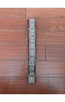 Eker Perussion Desenli Darbuka Askısı Delmeden Takılan Aparat Eker Perussion Desenli Darbuka Askısı Delmeden Takılan Aparat