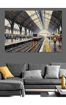 Gar İçinde Bekleyen Modern Tren Dekoratif Kanvas - Mdf Ahşap Tablo