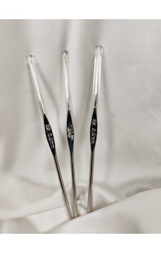 Tulip Çelik Dantel Tığı 0.50 Mm No.22 - 1 Adet Tulip Çelik Dantel Tığı 0.50 Mm No.22 - 1 Adet