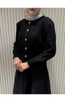 Merve Gültekin Nopeli Triko Hırka - Siyah Çok Renkli Merve Gültekin Nopeli Triko Hırka - Siyah Çok Renkli