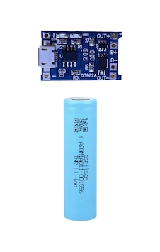 1 Adet Aspilsan Li-ion Ve Tp4056 Micro Usb Korumalı 18650 Pil Şarj Devresi 1 Adet Aspilsan Li-ion Ve Tp4056 Micro Usb Korumalı 18650 Pil Şarj Devresi