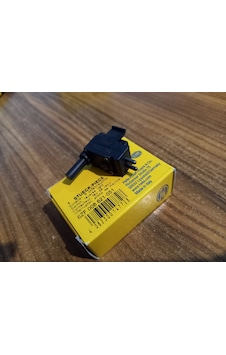 MERCEDES W201 W123 W124 W126 R129 GERİ VİTES MÜŞÜRÜ HELLA MERCEDES W201 W123 W124 W126 R129 GERİ VİTES MÜŞÜRÜ HELLA
