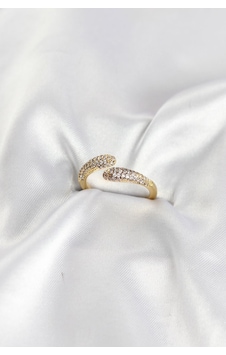 Zirkon Taşlı Gold Renk Pirinç Yüzük Karışık Zirkon Taşlı Gold Renk Pirinç Yüzük Karışık