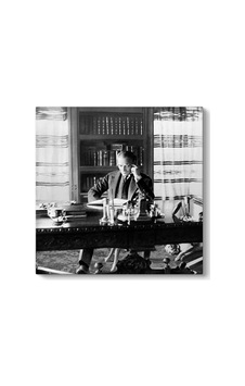 Atatürk Kitap Okurken Tablosu 40 X 40 Sku: Zeusb09lsxhj4j Atatürk Kitap Okurken Tablosu 40 X 40 Sku: Zeusb09lsxhj4j
