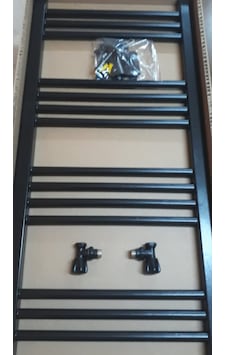 Şimaş 500X1000 Siyah Havlupan +2 Adet Radyatör Vanası Mat Siyah