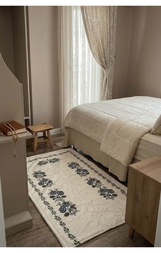 Kanaviçe Dijital Baskılı Kadife Tek Seccade 70x110cm Çok Renkli Kanaviçe Dijital Baskılı Kadife Tek Seccade 70x110cm Çok Renkli