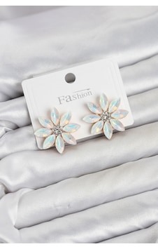 Beyaz Renk Kristal Taşlı Lotus Çiçek Model Kadın Küpe Beyaz Renk Kristal Taşlı Lotus Çiçek Model Kadın Küpe