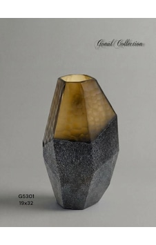 Gönül Mutfak Dekoratif Kahverengi Cam Vazo 19x32 Cm Gönül Mutfak Dekoratif Kahverengi Cam Vazo 19x32 Cm