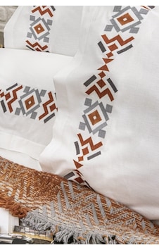 Frida 6 Parça Kiremit Nevresim Takimi %100 Pamuk 200 X 220 Cm Kiremit Frida 6 Parça Kiremit Nevresim Takimi %100 Pamuk 200 X 220 Cm Kiremit