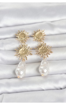 Gold Renk Pirinç Güneş Model Detaylı Kadın Küpe Altın Gold Renk Pirinç Güneş Model Detaylı Kadın Küpe Altın