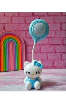 Sanrio Hello Kitty Tasarımlı Şarzlı Çocuk Odası Masa Lambası Mavi Sanrio Hello Kitty Tasarımlı Şarzlı Çocuk Odası Masa Lambası Mavi