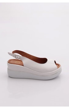 Dgn 21001-22y Kadin Dolgu Topuk Sandalet Beyaz Dgn 21001-22y Kadin Dolgu Topuk Sandalet Beyaz