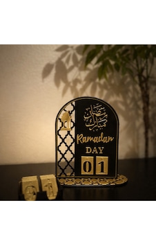 Ramazan Takvimi Masaüstü Dekoru Değiştirilebilir Günlü Siyah Gold Ramazan Takvimi
