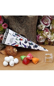 Mevlüt Şekeri Sade Lokumlu Mevlana Şekerli 70 G 50 Adet Mevlüt Şekeri Sade Lokumlu Mevlana Şekerli 70 G 50 Adet