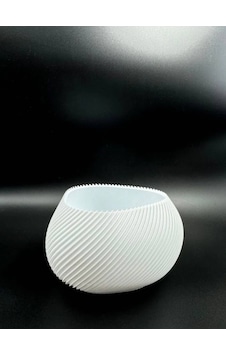 Modern Dekoratif Kıvrımlı Beyaz Vazo Modern Dekoratif Kıvrımlı Beyaz Vazo
