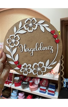 Kişiye Özel Ahşap Hoşgeldiniz Kapı Süsü Lazer Kesim Dekoratif Duvar Süsü Kırmızı Kişiye Özel Ahşap Hoşgeldiniz Kapı Süsü Lazer Kesim Dekoratif Duvar Süsü Kırmızı