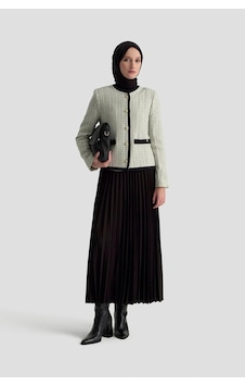 Armine Trend 26kt619 Bisiklet Yaka Düğmeli Piliseli Etekli İkili Takım Ekru Armine Trend 26kt619 Bisiklet Yaka Düğmeli Piliseli Etekli İkili Takım Ekru