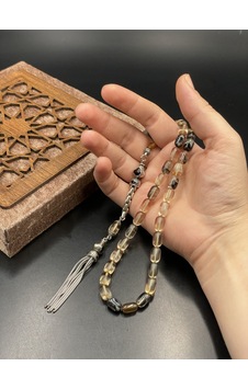 Onurlu Tesbihane Sıkma Kehribar Tesbih 7x11 Mm Bal Duman Geçişli Erkek Tesbihi Gümüş Onurlu Tesbihane Sıkma Kehribar Tesbih 7x11 Mm Bal Duman Geçişli Erkek Tesbihi Gümüş